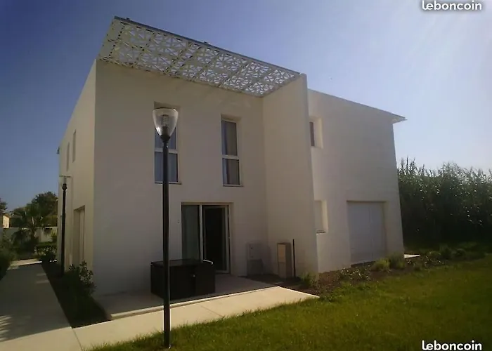 Recente 6 Pers, Piscine Chauffee A 100 M Agde